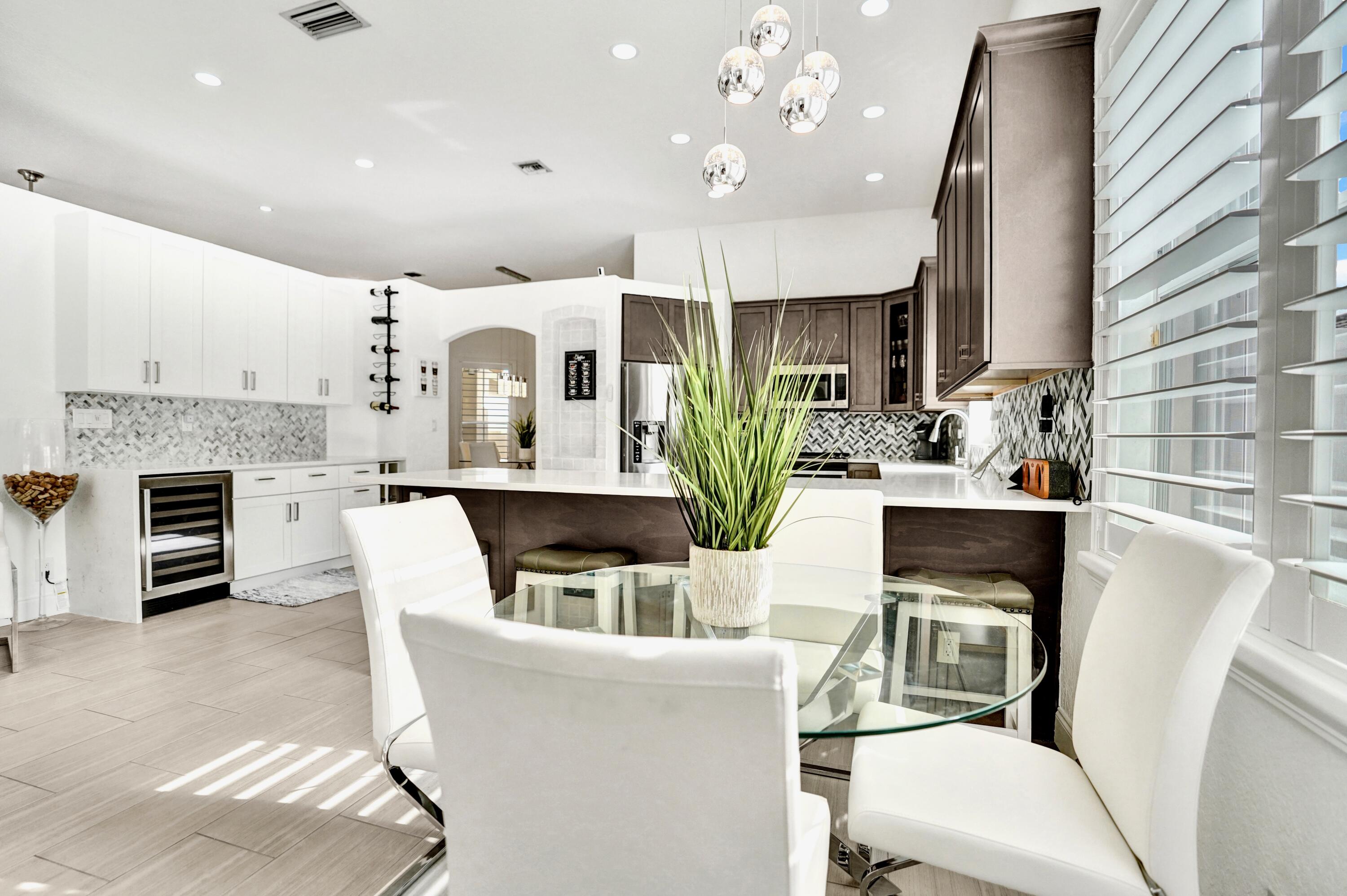 Lake Worth, Florida, 33463, United States, 3 Bedrooms Bedrooms, ,3 BathroomsBathrooms,Residential,For Sale,1905874
