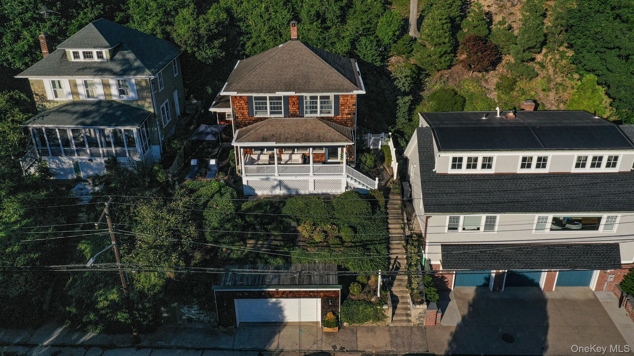 Northport, New York, 11768, United States, 3 Bedrooms Bedrooms, ,2 BathroomsBathrooms,Residential,For Sale,1925556