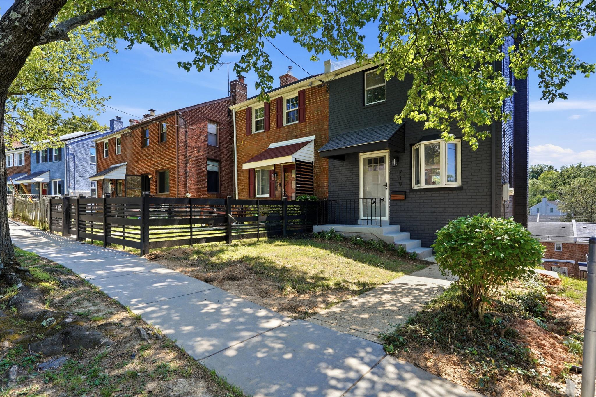  719 Hilltop Terrace SE, Washington, DC, 20019 - 物件實景