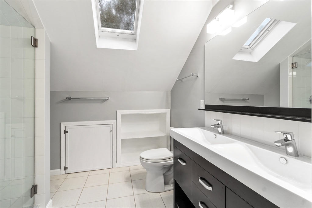 Beverly, Massachusetts, 01915, United States, 4 Bedrooms Bedrooms, ,3 BathroomsBathrooms,Residential,For Sale,1987739