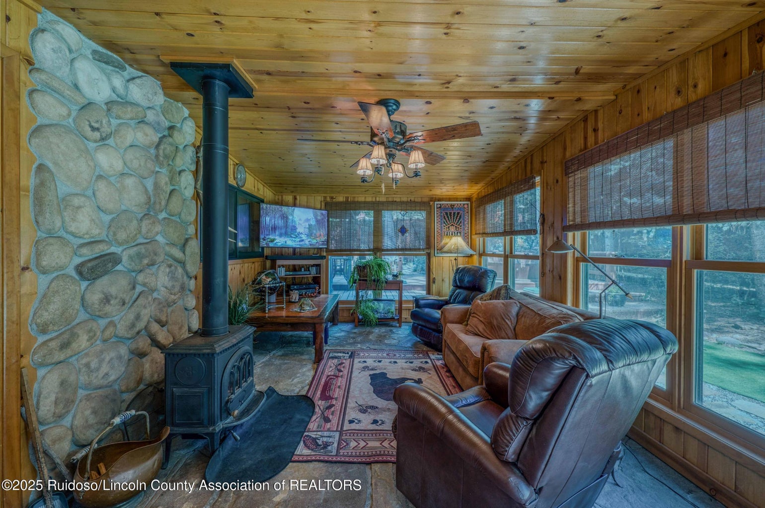 Ruidoso, New Mexico, 88345, United States, 3 Bedrooms Bedrooms, ,3 BathroomsBathrooms,Residential,For Sale,1859757