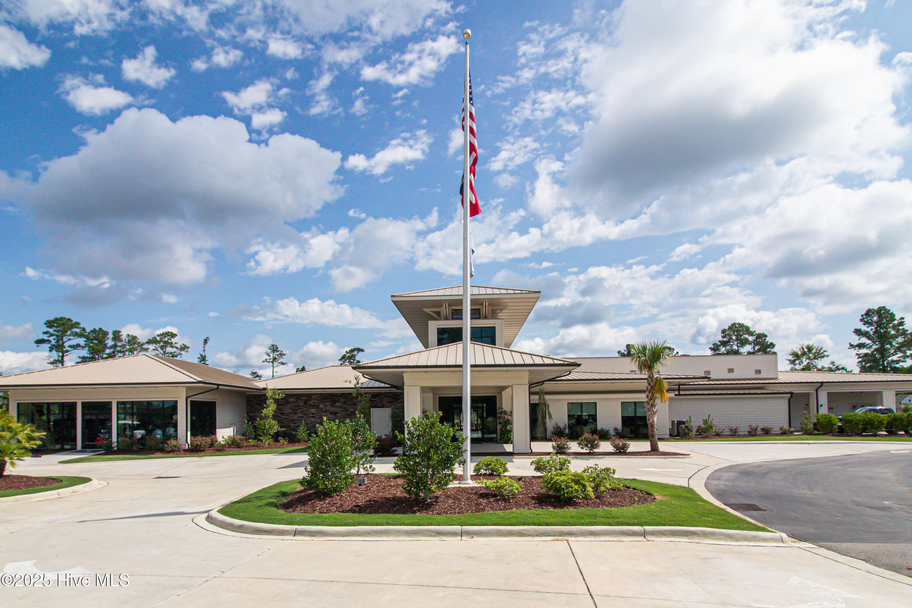 Leland, North Carolina, 28451, United States, 4 Bedrooms Bedrooms, ,3 BathroomsBathrooms,Residential,For Sale,1994619
