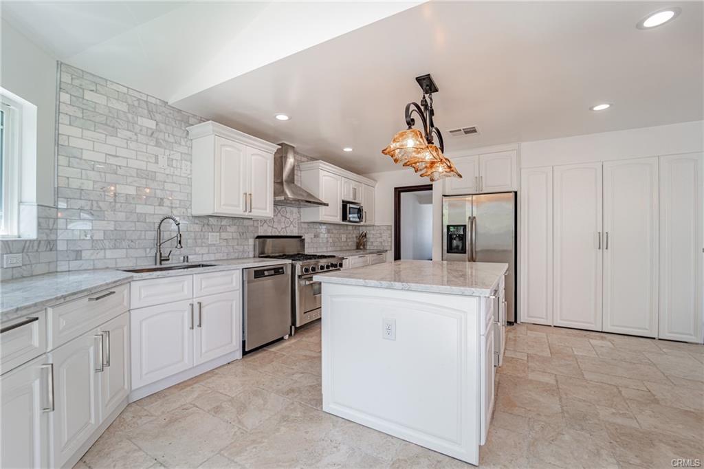 3697 Elford Dr, Whittier, California, 90601, United States, 4 Bedrooms Bedrooms, ,5 BathroomsBathrooms,Residential,For Sale,3697 Elford Dr,1103962
