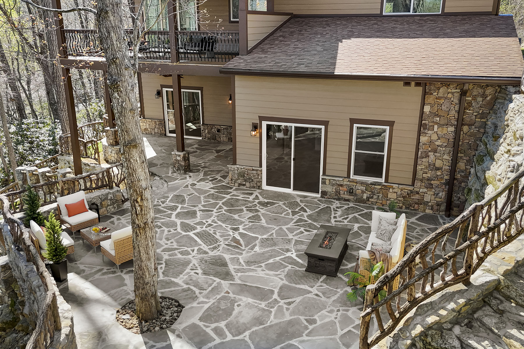  HENDERSONVILLE - 物件實景