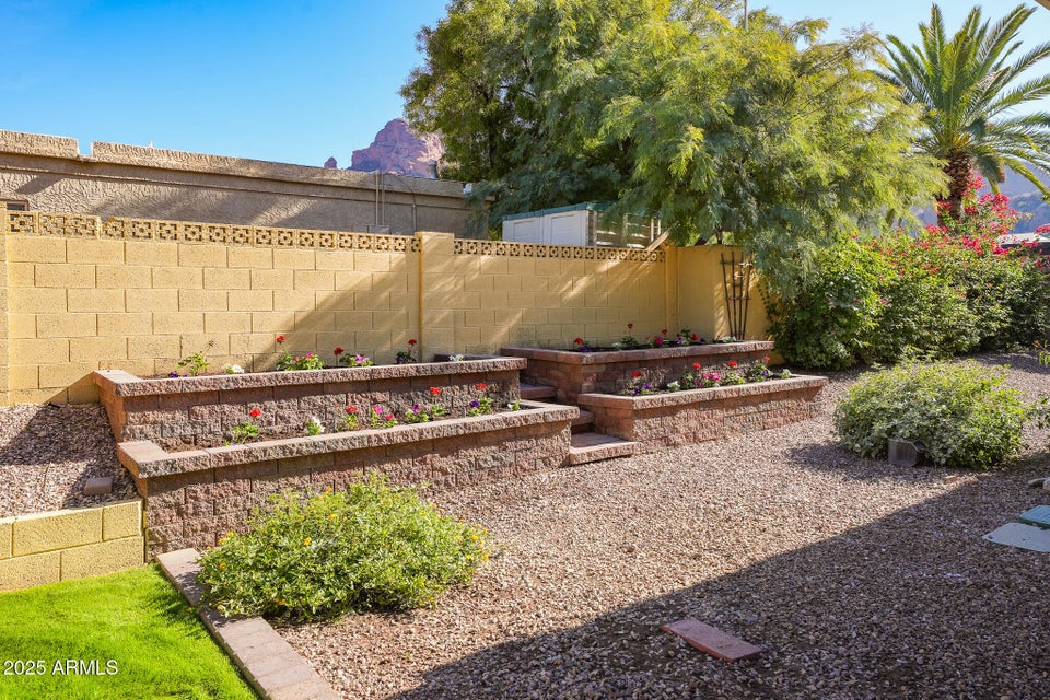 Phoenix, Arizona, 85018, United States, 4 Bedrooms Bedrooms, ,Residential,For Sale,2001186