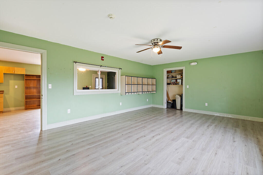 China, Maine, 04358, United States, 6 Bedrooms Bedrooms, ,3 BathroomsBathrooms,Residential,For Sale,1898689