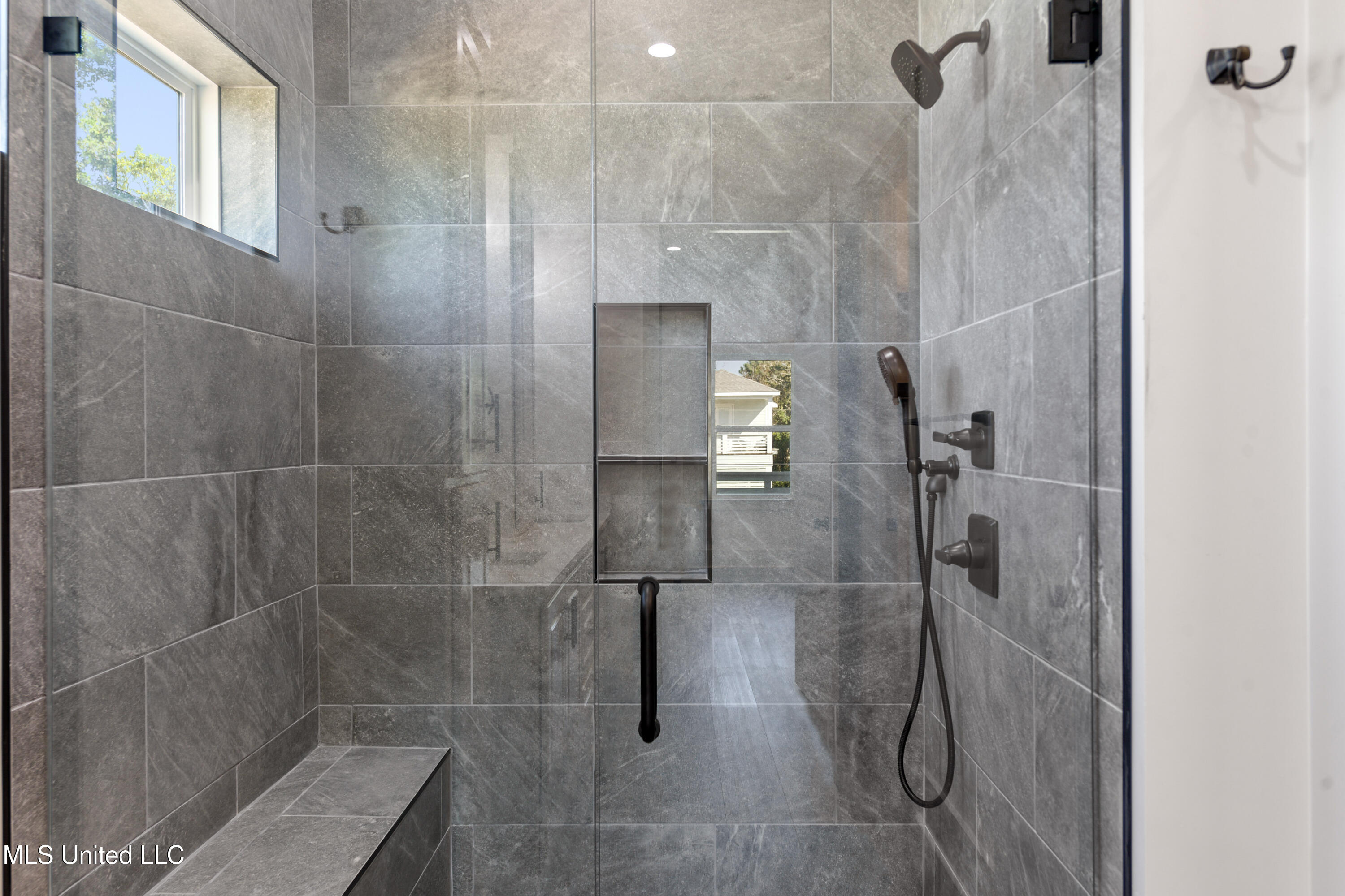 Pass Christian, Mississippi, 39571, United States, 4 Bedrooms Bedrooms, ,3 BathroomsBathrooms,Residential,For Sale,1966629