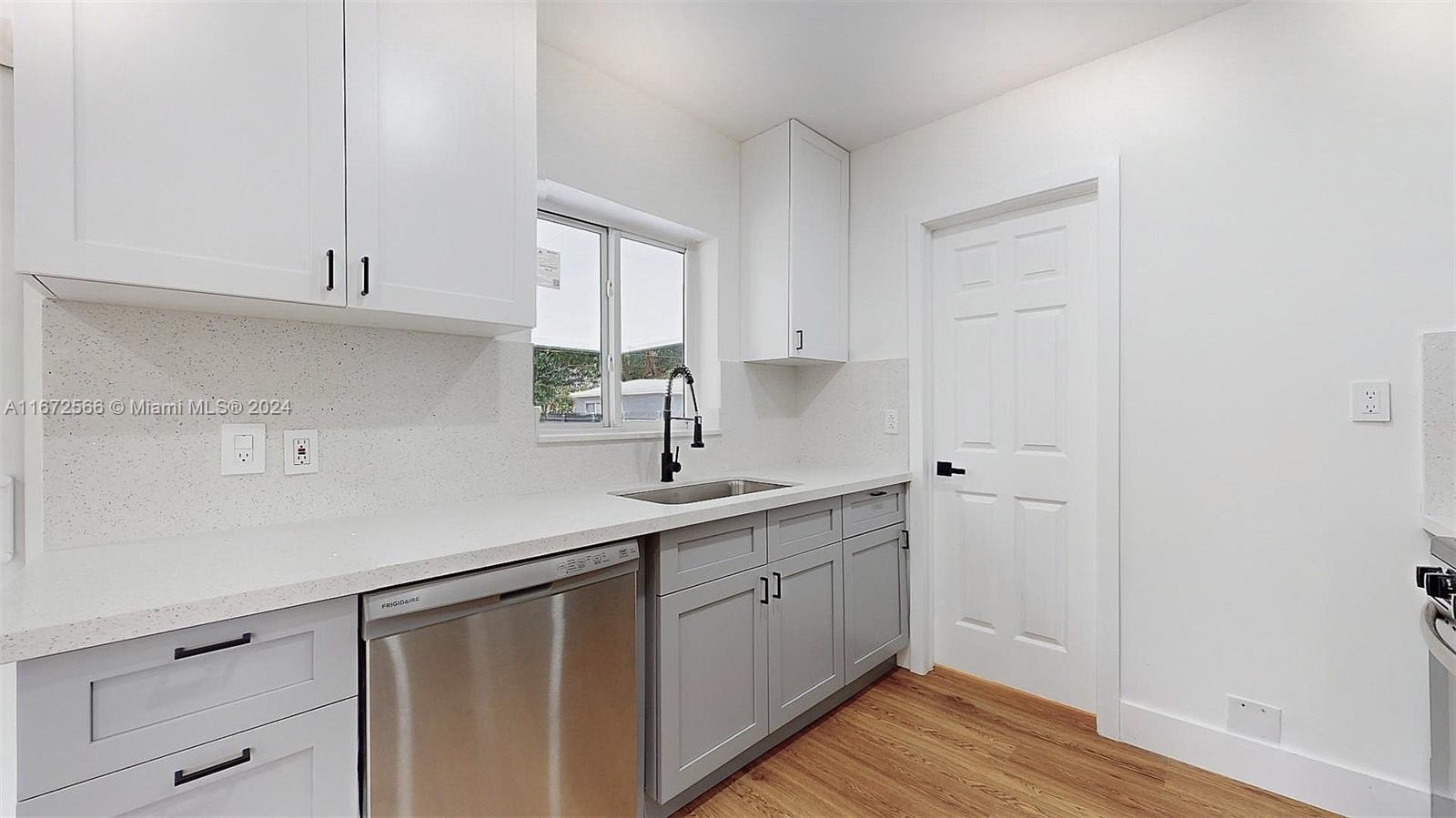 North Miami Beach, Florida, 33162, United States, 3 Bedrooms Bedrooms, ,2 BathroomsBathrooms,Residential,For Sale,1944950