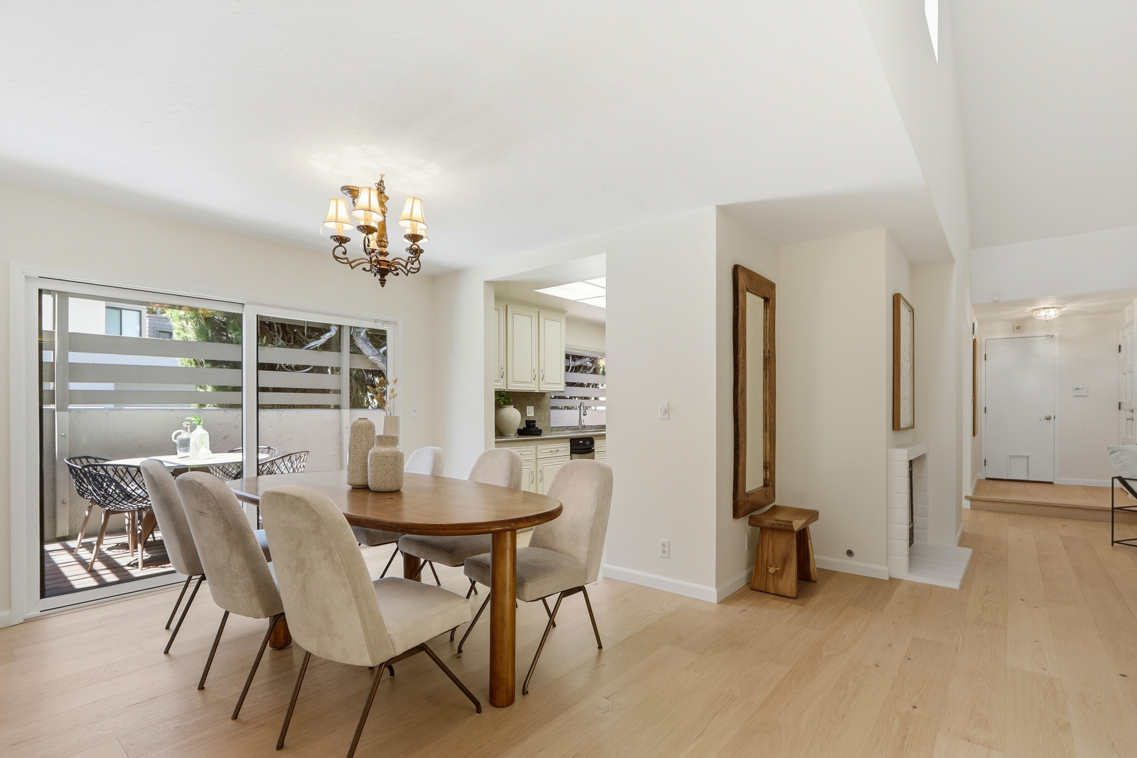  Updated Willow Glen Townhome - 物件實景