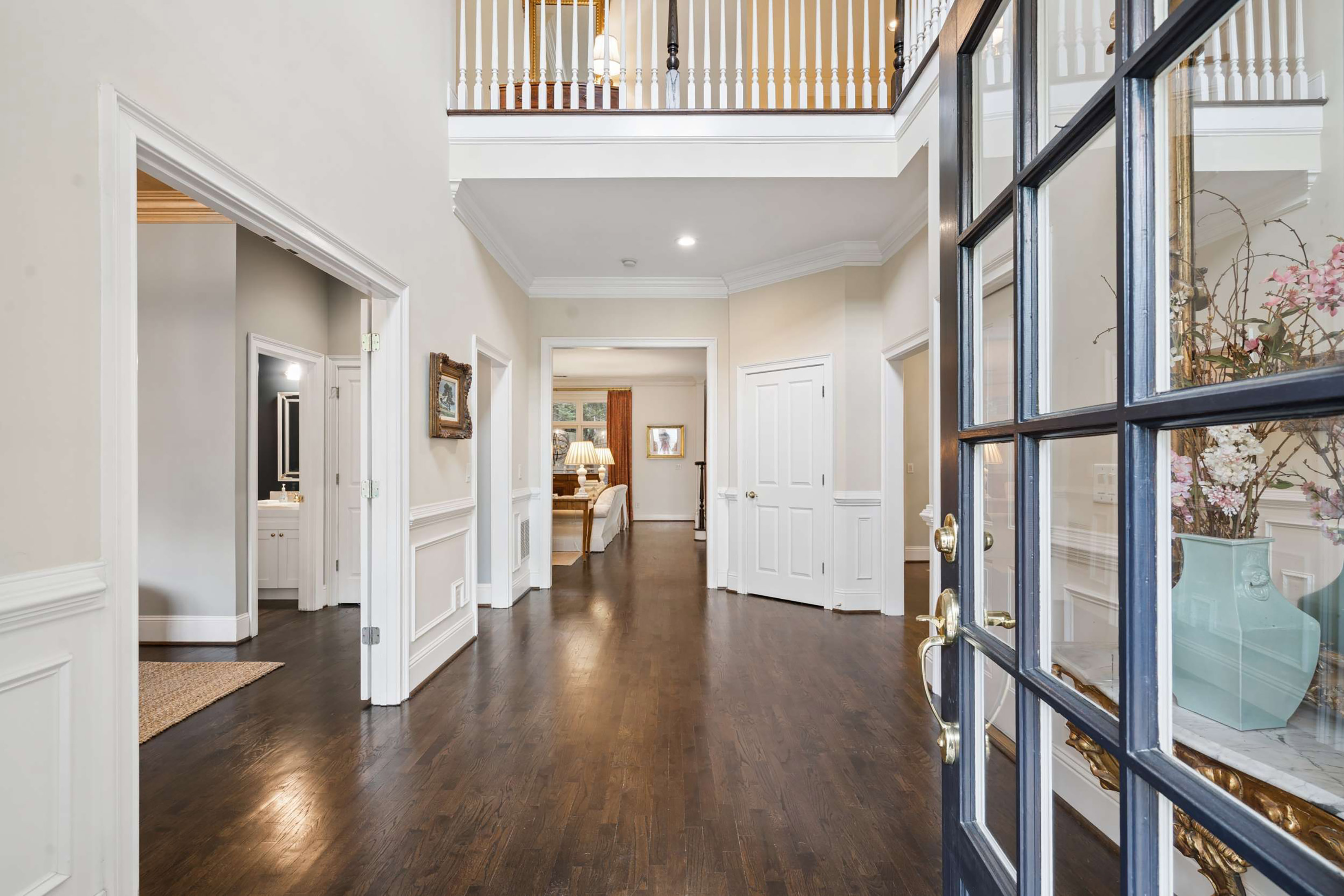  Incredible Opportunity to Live in a Quiet Gated Brookhaven Community - 物件實景