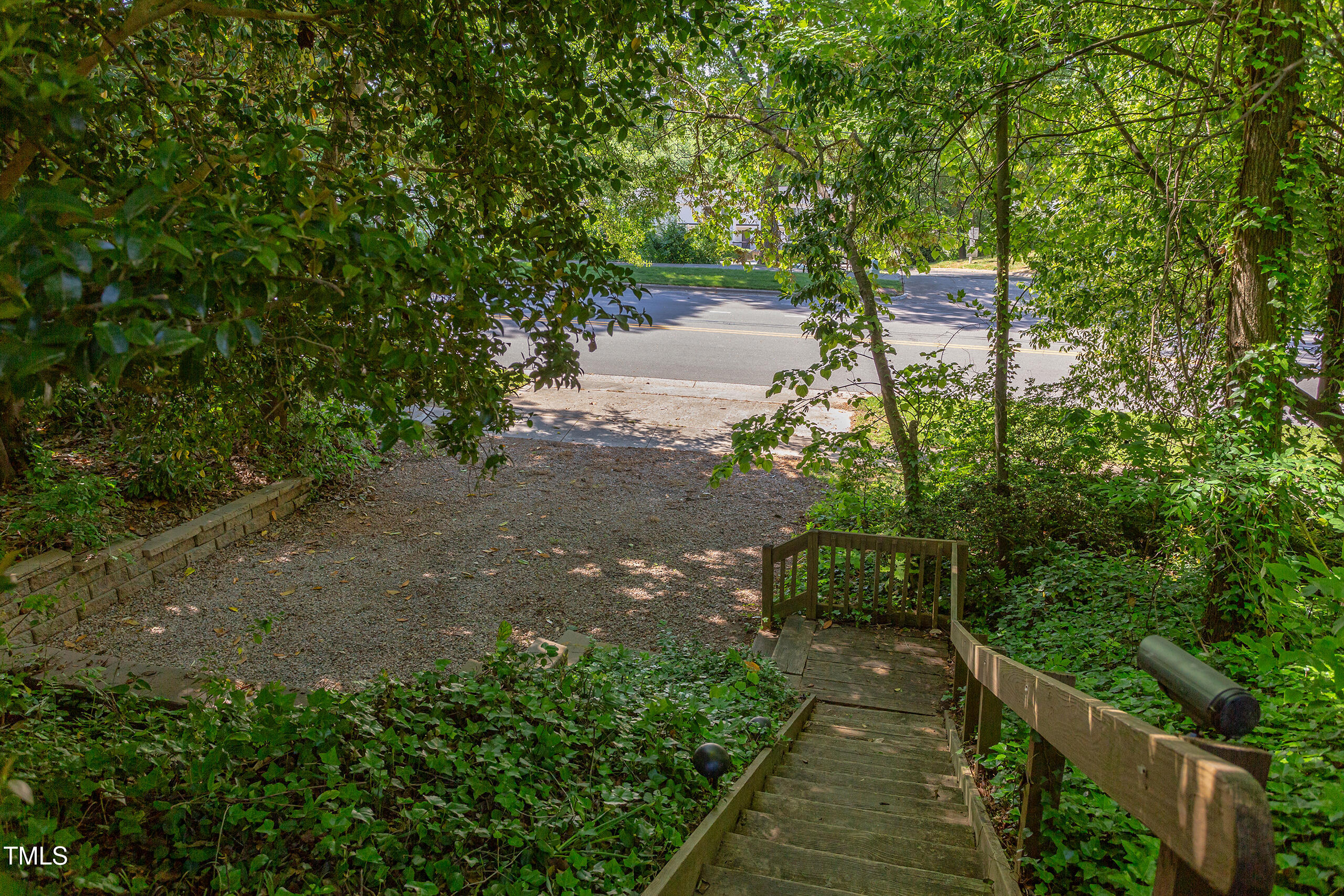 Raleigh, North Carolina, 27612, United States, 6 Bedrooms Bedrooms, ,4 BathroomsBathrooms,Residential,For Sale,1793984