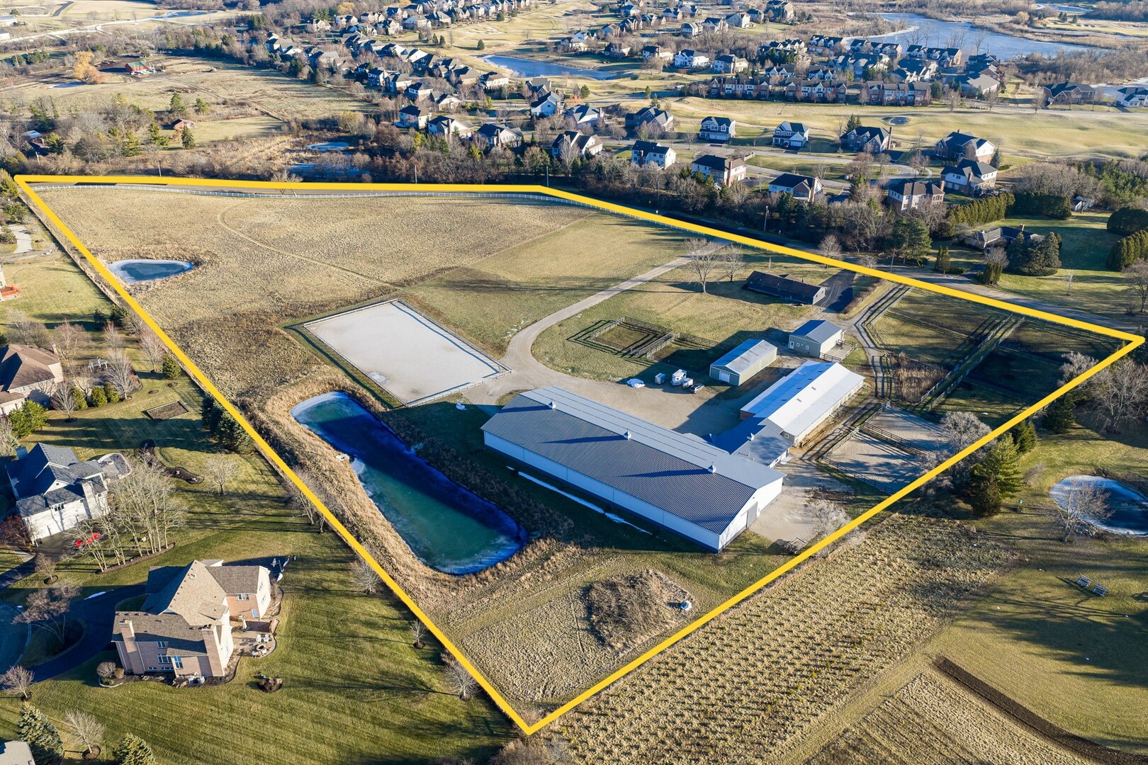 Mundelein, Illinois, 60060, United States, 2 Bedrooms Bedrooms, ,3 BathroomsBathrooms,Residential,For Sale,2010290