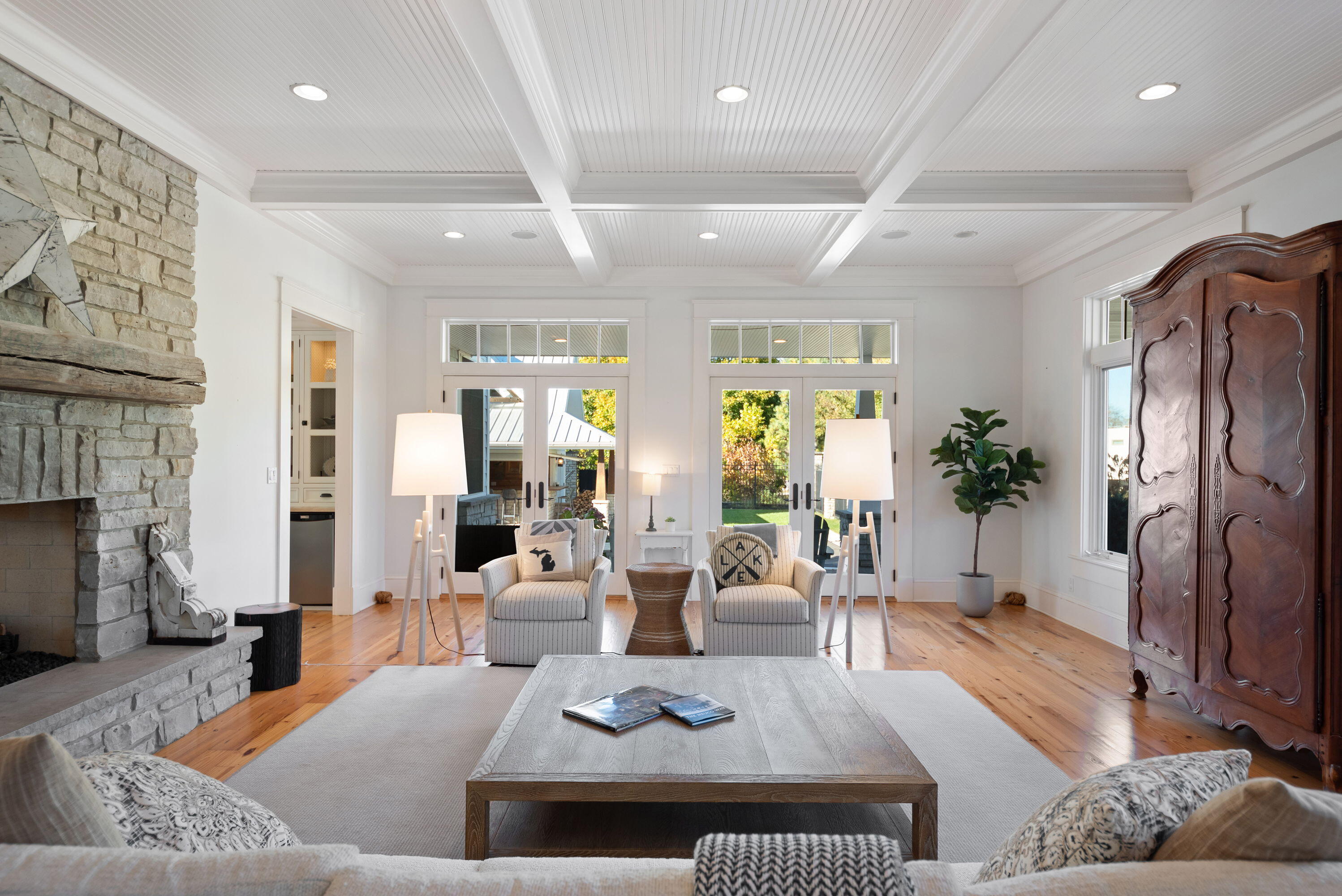 New Buffalo, Michigan, 49117, United States, 6 Bedrooms Bedrooms, ,5 BathroomsBathrooms,Residential,For Sale,1989502