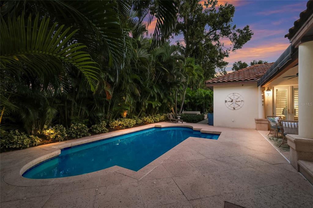 Sarasota, Florida, 34234, United States, 3 Bedrooms Bedrooms, ,3 BathroomsBathrooms,Residential,For Sale,1989538