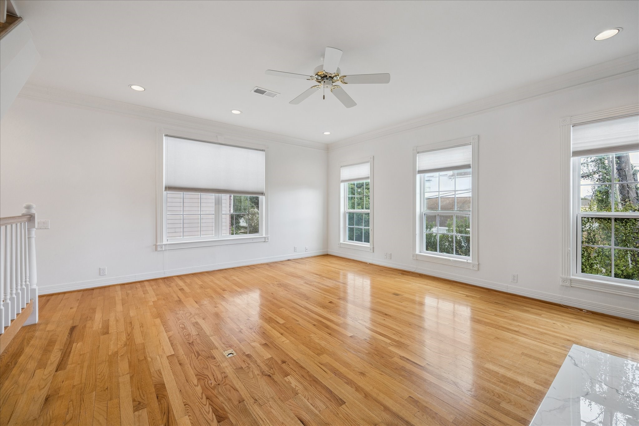  2506 Van Buren Street - 物件實景