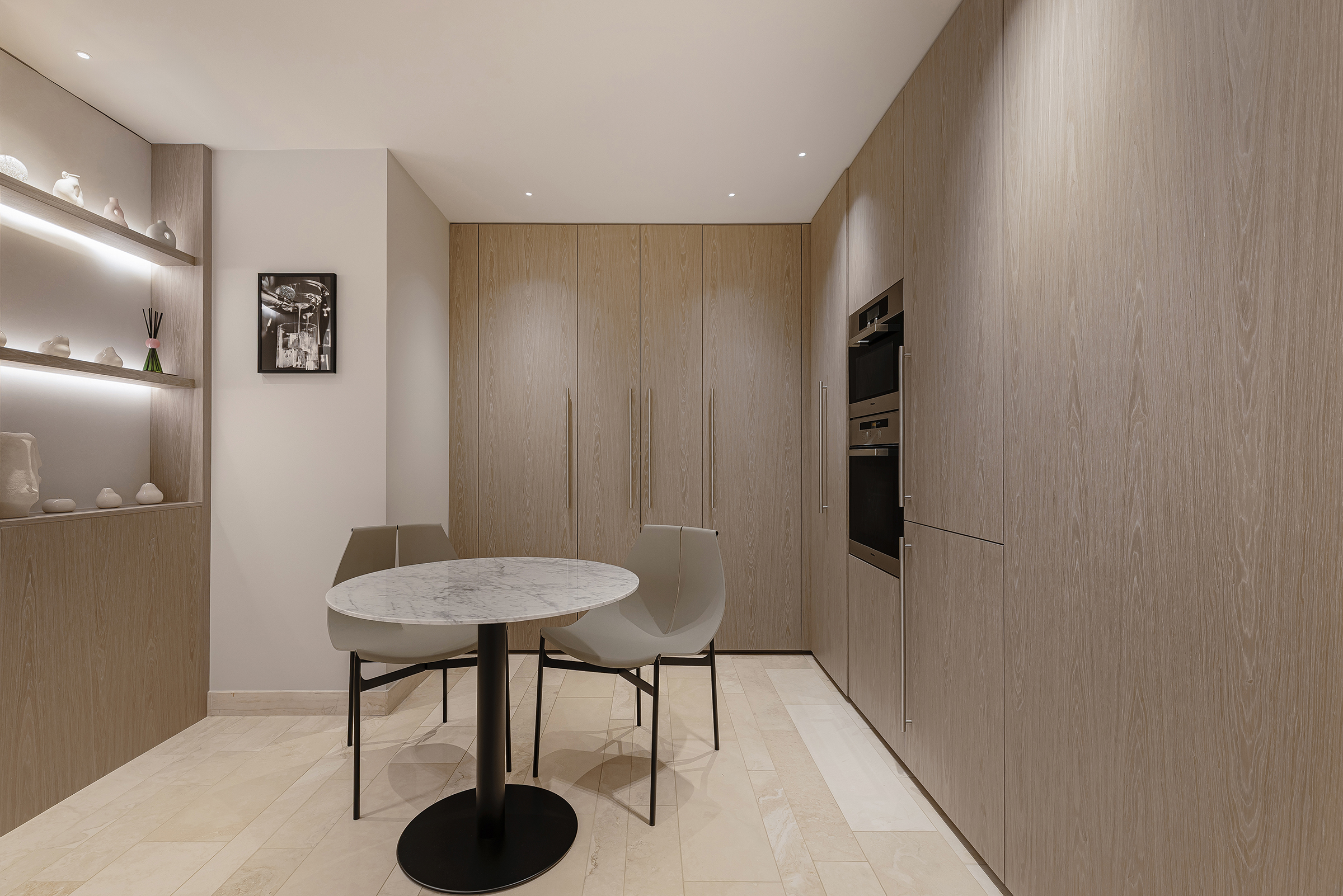  A Sixth-Floor Apartment with Far-Reaching Views - 物件實景