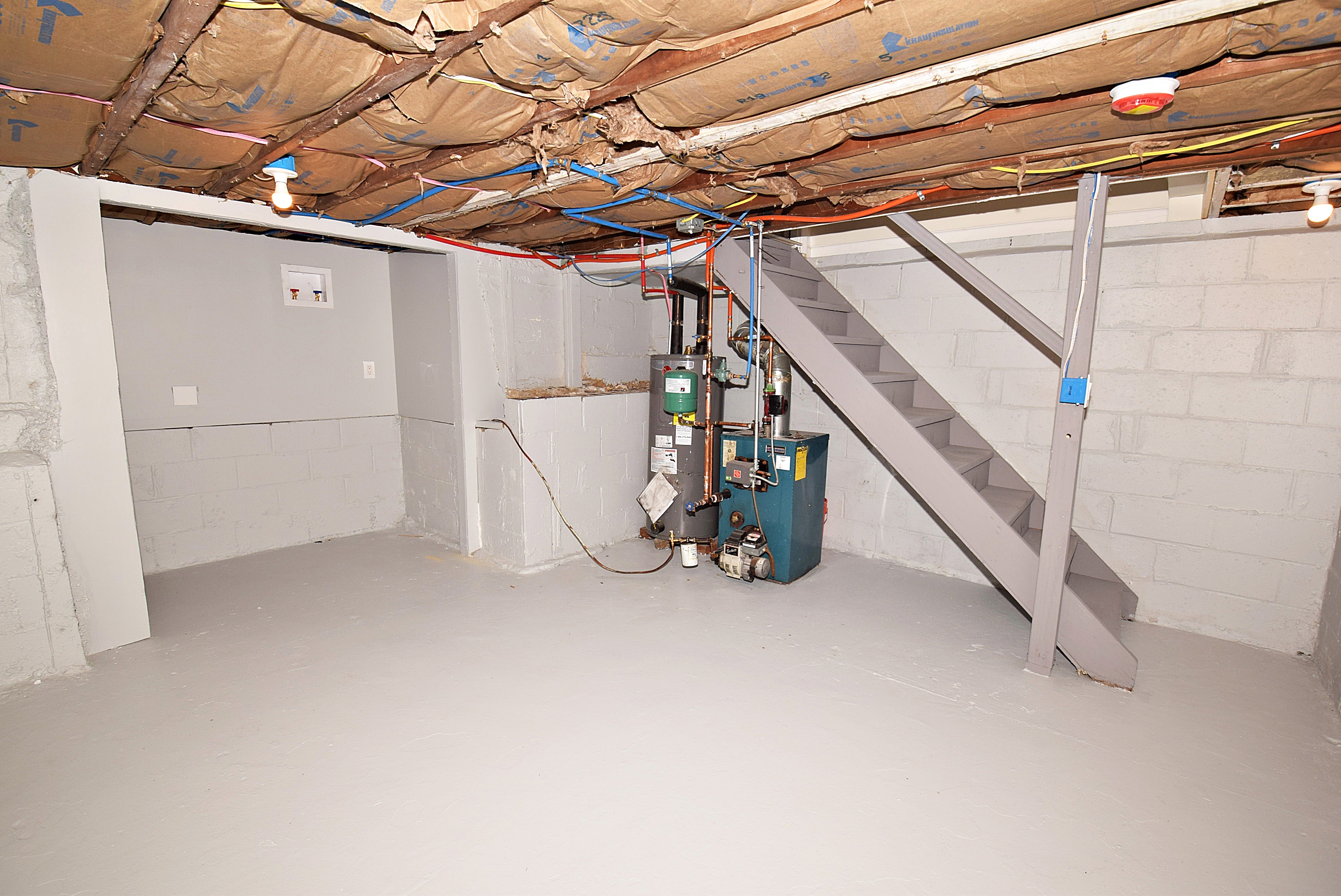 Islip Terrace, New York, 11752, United States, 3 Bedrooms Bedrooms, ,1 BathroomBathrooms,Residential,For Sale,2001528