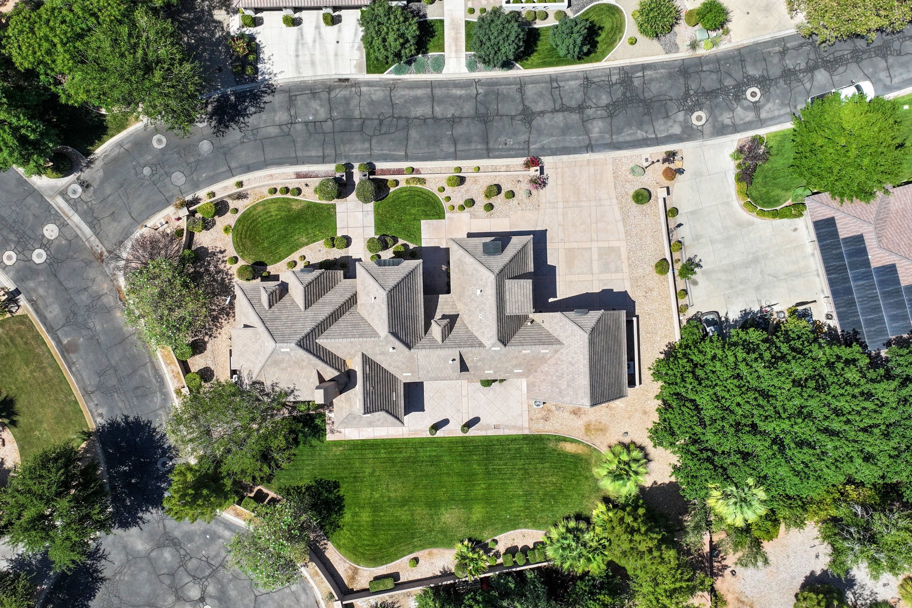  French Country Estate, Tucked Within an Exclusive Luxury Gated Community - 物件實景