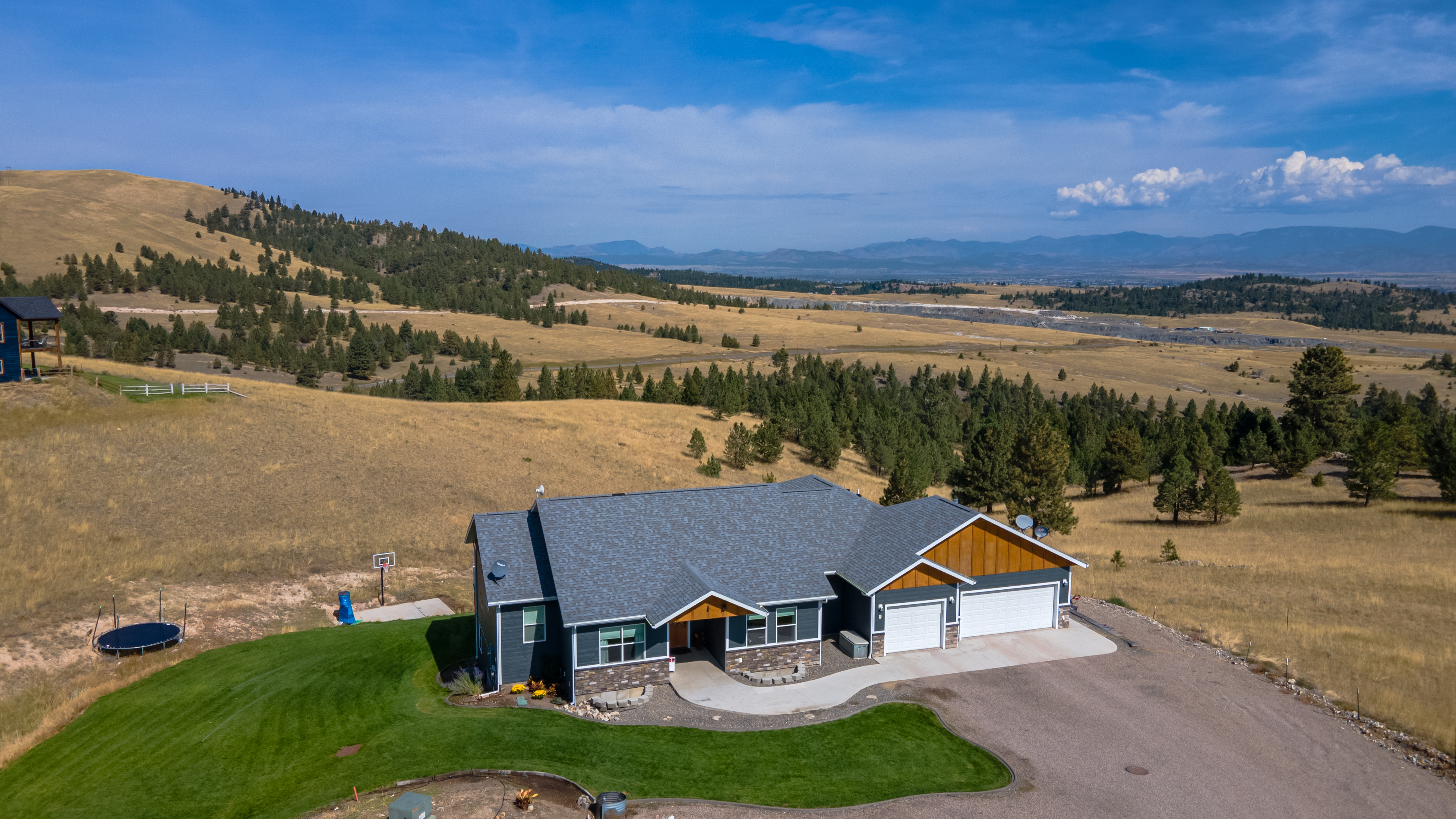 Montana City, Montana, 59634, United States, 8 Bedrooms Bedrooms, ,5 BathroomsBathrooms,Residential,For Sale,1977142