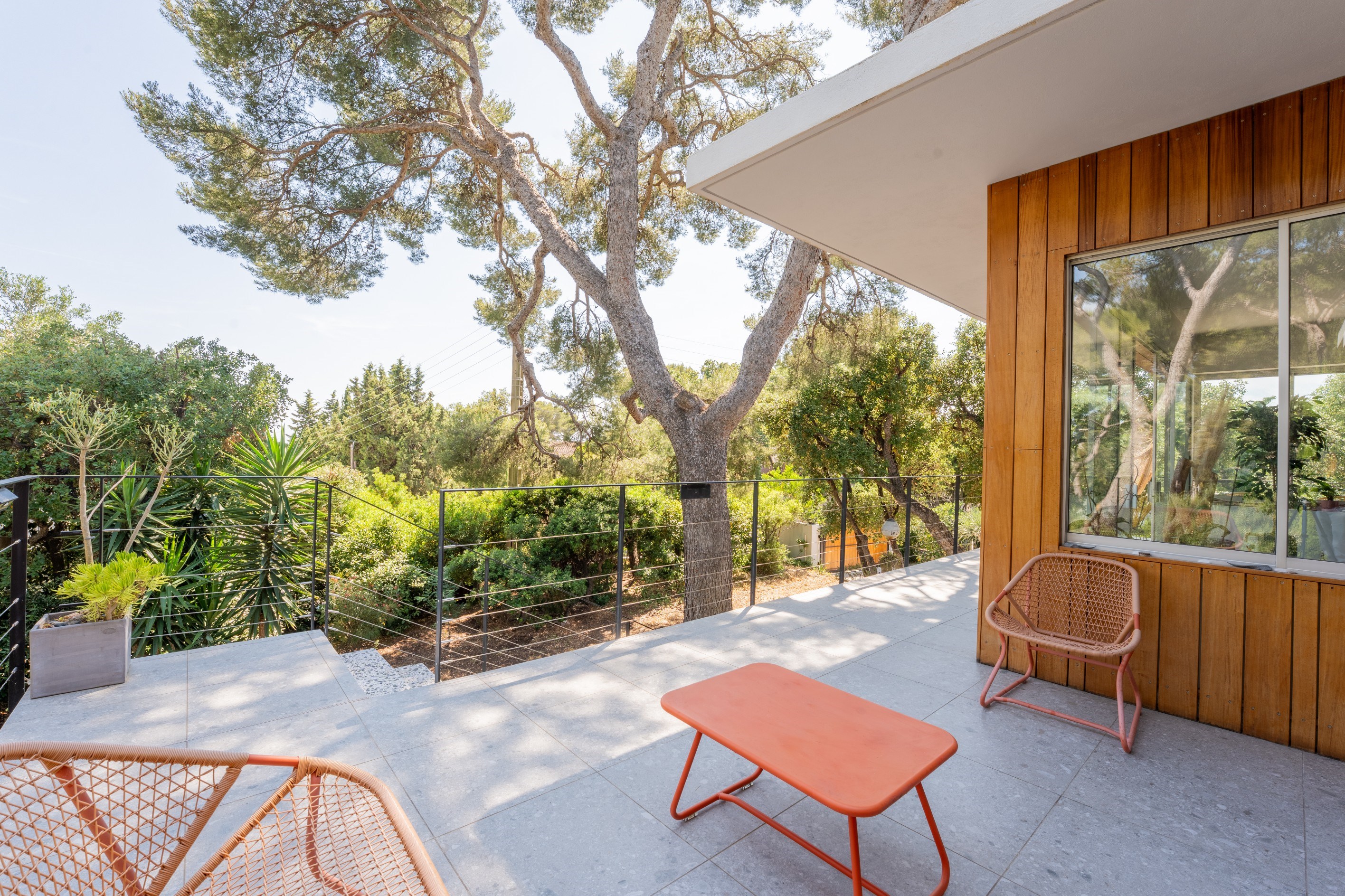 La Seyne-sur-Mer, Evescat neighborhood– Contemporary Home on Expansive Grounds - 物件實景