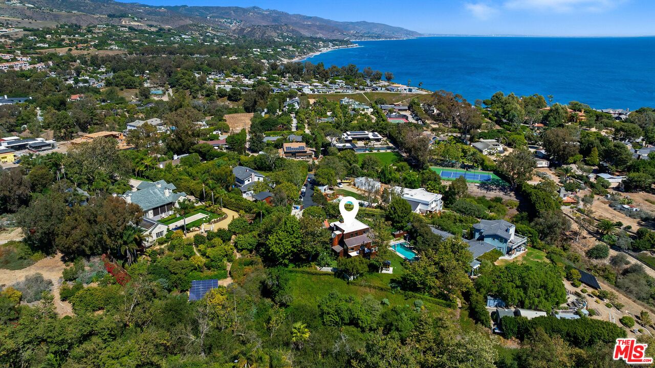 Malibu, California, 90265, United States, 3 Bedrooms Bedrooms, ,3 BathroomsBathrooms,Residential,For Sale,1949478