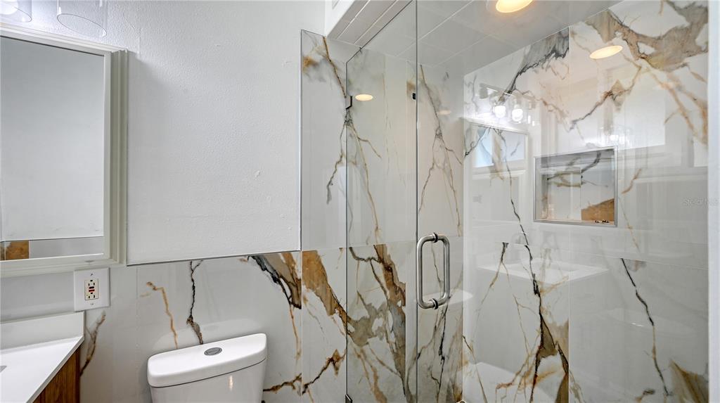 Sarasota, Florida, 34236, United States, 2 Bedrooms Bedrooms, ,2 BathroomsBathrooms,Residential,For Sale,1932959