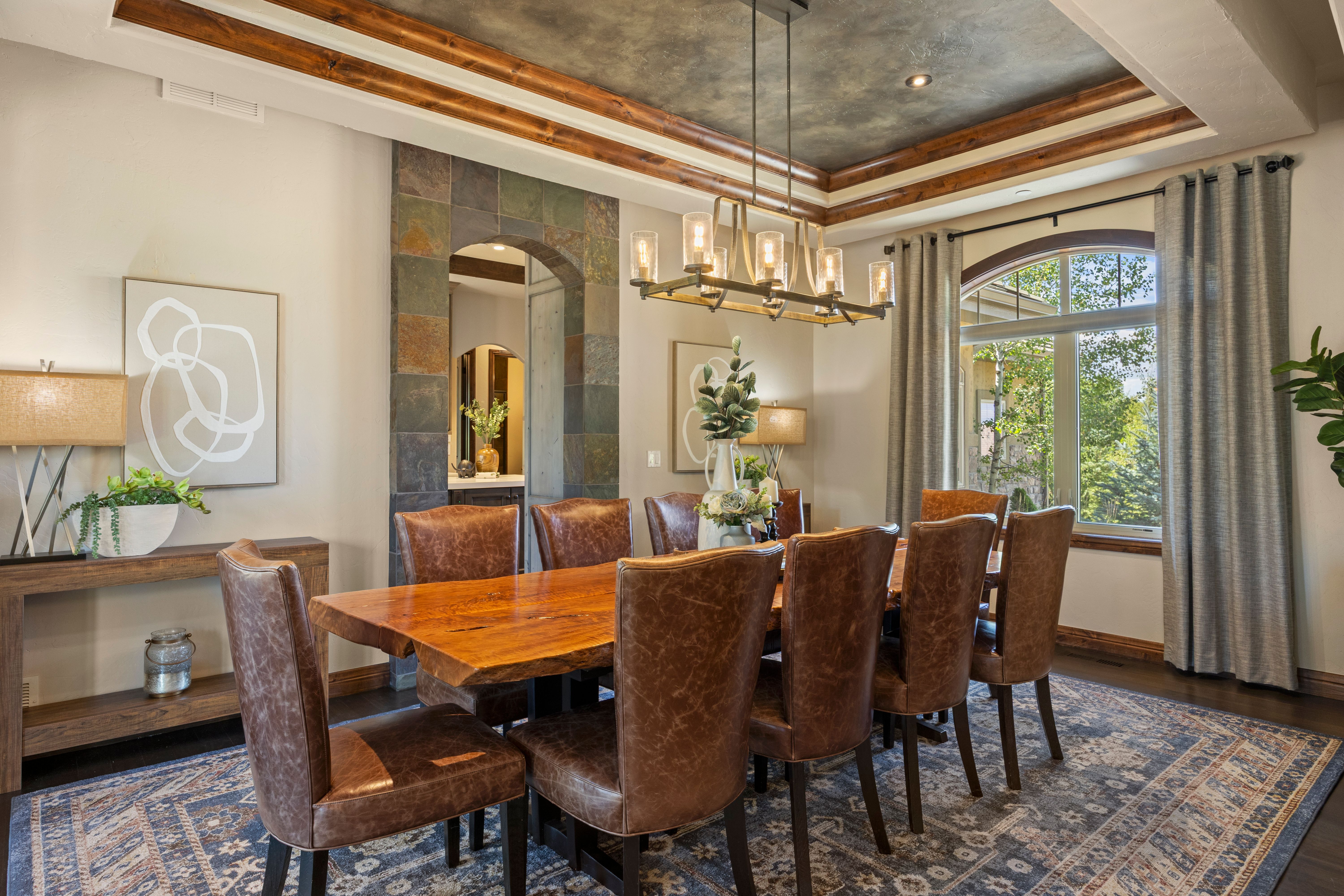  Spectacular custom ranch with a walk-out finished basement - 物件實景