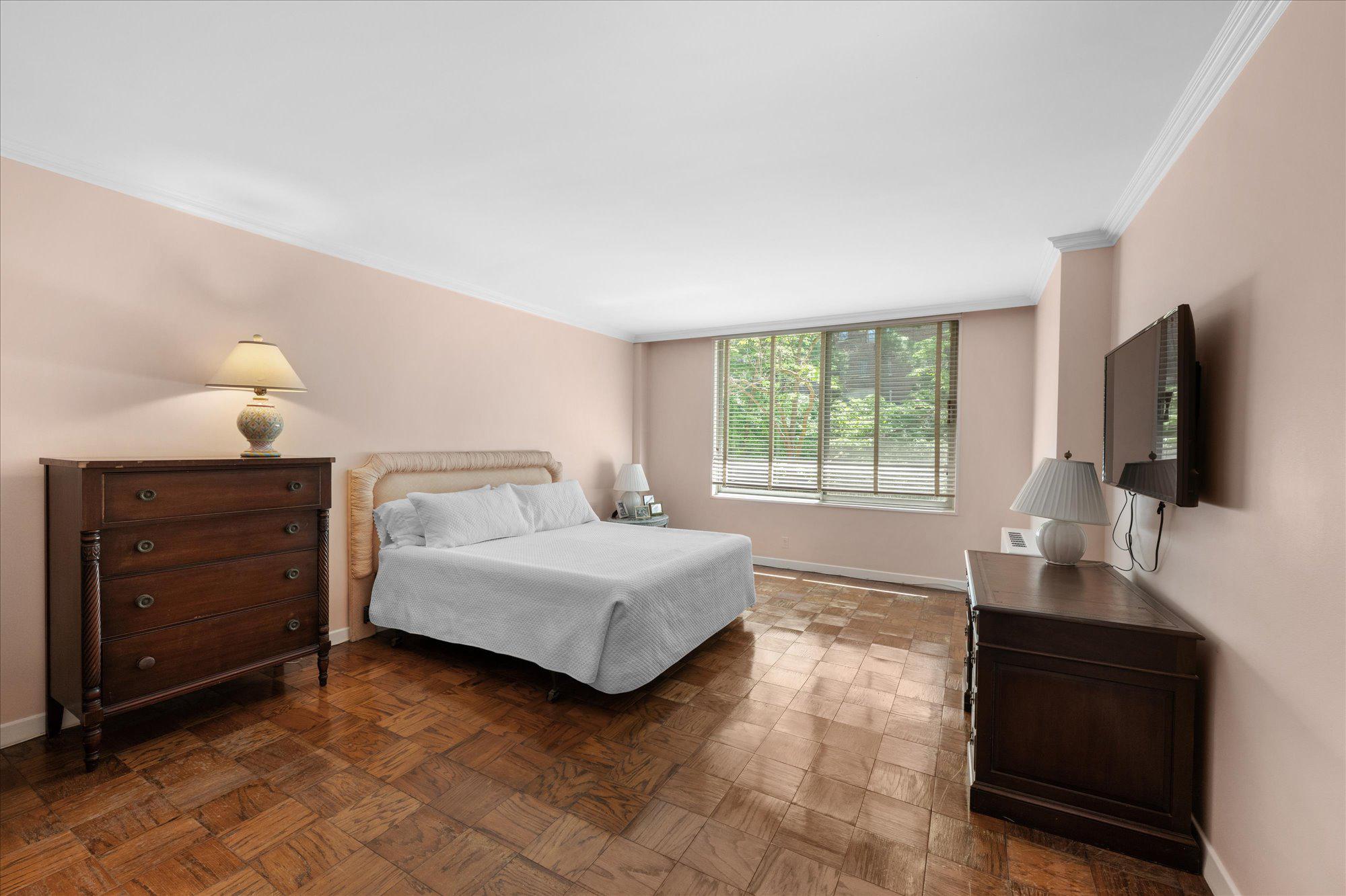  4100 Cathedral Avenue NW, Washington, DC, 20016 - 物件實景