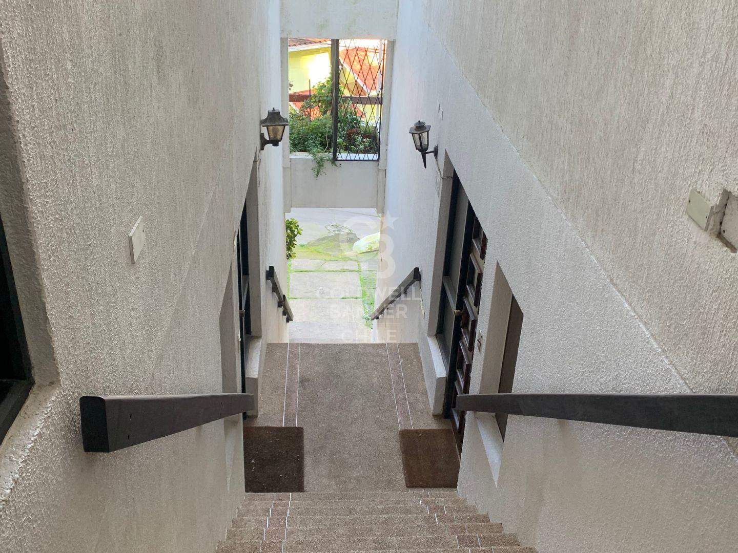 Viña Del Mar, Chile, 6 Bedrooms Bedrooms, ,3 BathroomsBathrooms,Residential,For Sale,1728668