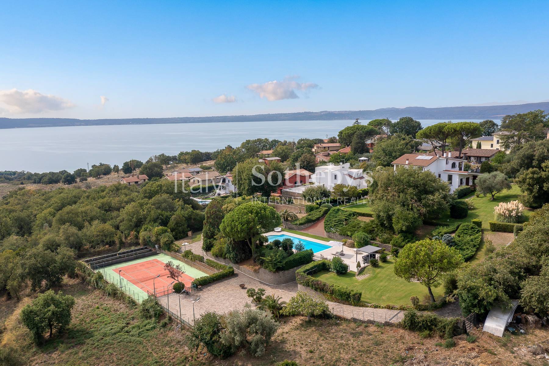  Elegant Villa with Private Park in Trevignano Romano - 物件實景