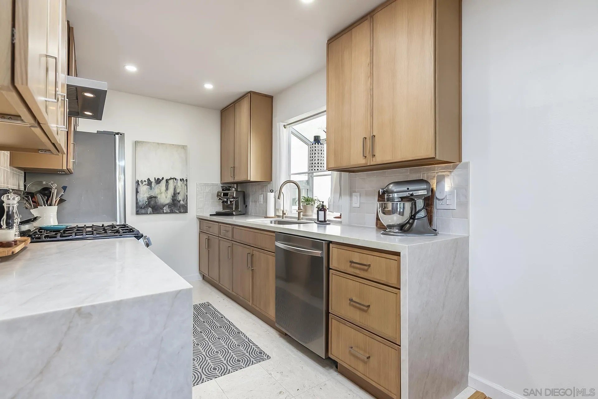 San Diego, California, 92110, United States, 1 Bedroom Bedrooms, ,1 BathroomBathrooms,Residential,For Sale,1999135