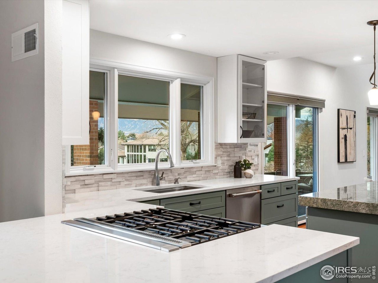 Boulder, Colorado, 80301, United States, 3 Bedrooms Bedrooms, ,3 BathroomsBathrooms,Residential,For Sale,1991465