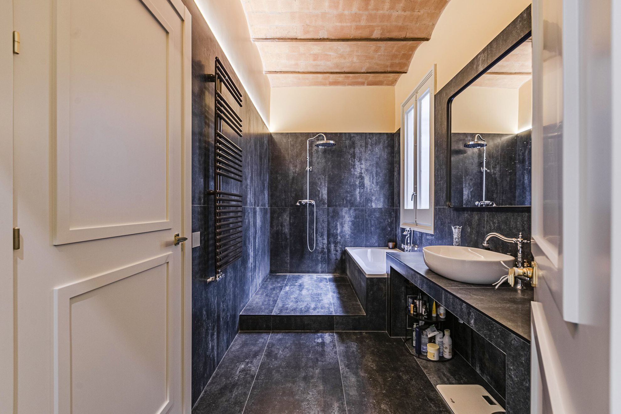  Renovated apartment with lots of light and views of the Coliseum theater - 物件實景