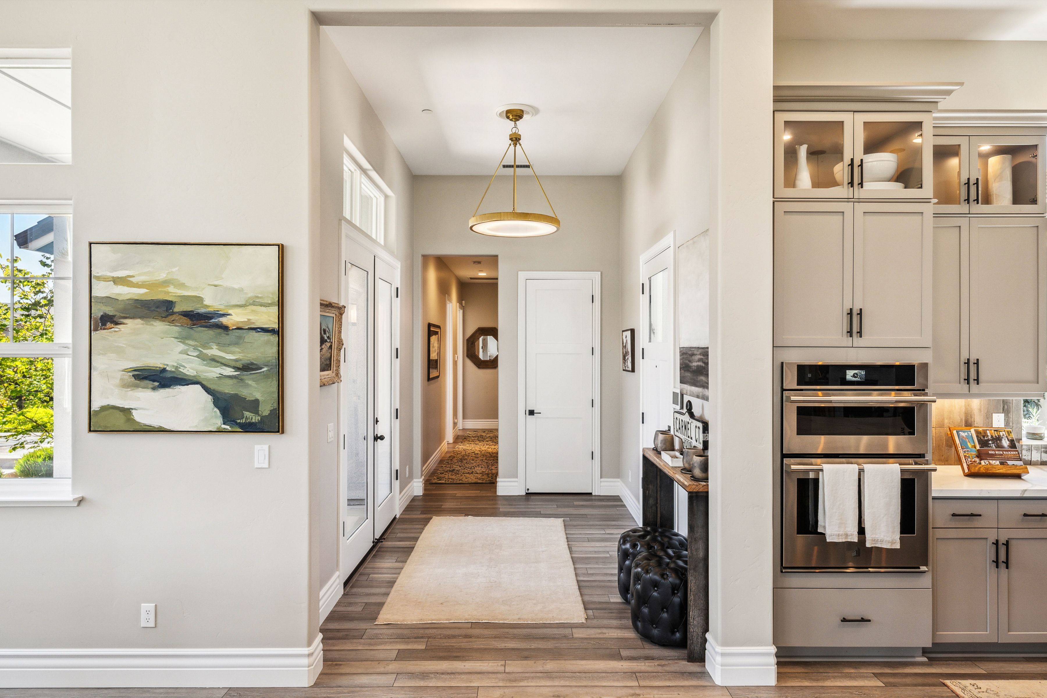  3007 Bluffs Drive - 物件實景