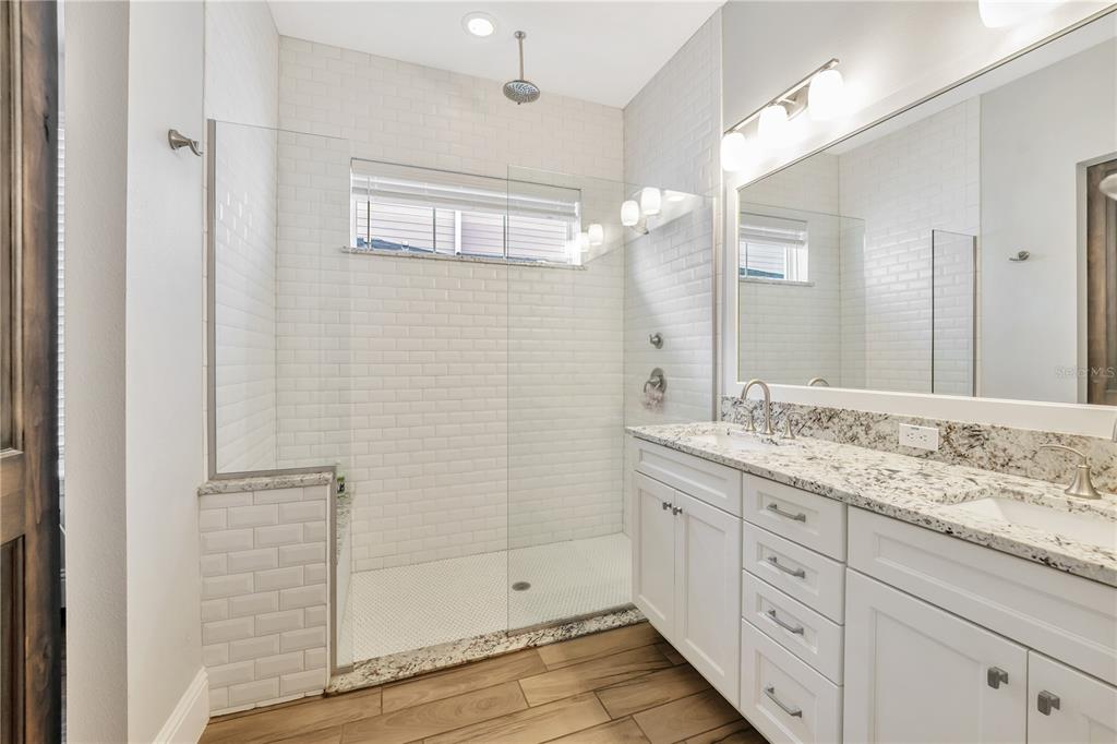 Winter Park, Florida, 32789, United States, 3 Bedrooms Bedrooms, ,3 BathroomsBathrooms,Residential,For Sale,1933203
