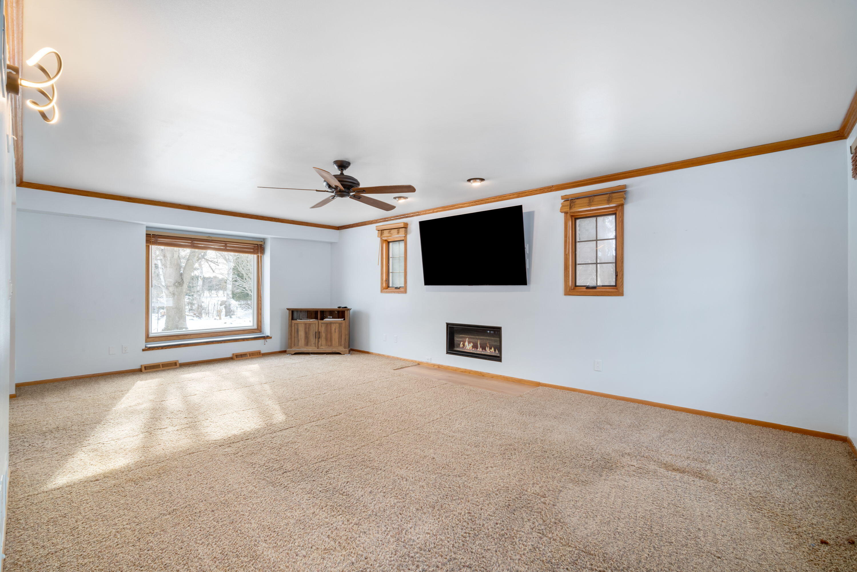 Saukville, Wisconsin, 53080, United States, 3 Bedrooms Bedrooms, ,4 BathroomsBathrooms,Residential,For Sale,2012591