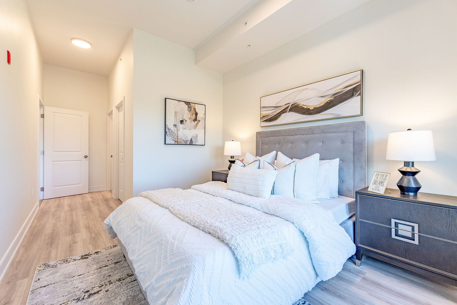  Bright & Spacious Condo Living - 物件實景
