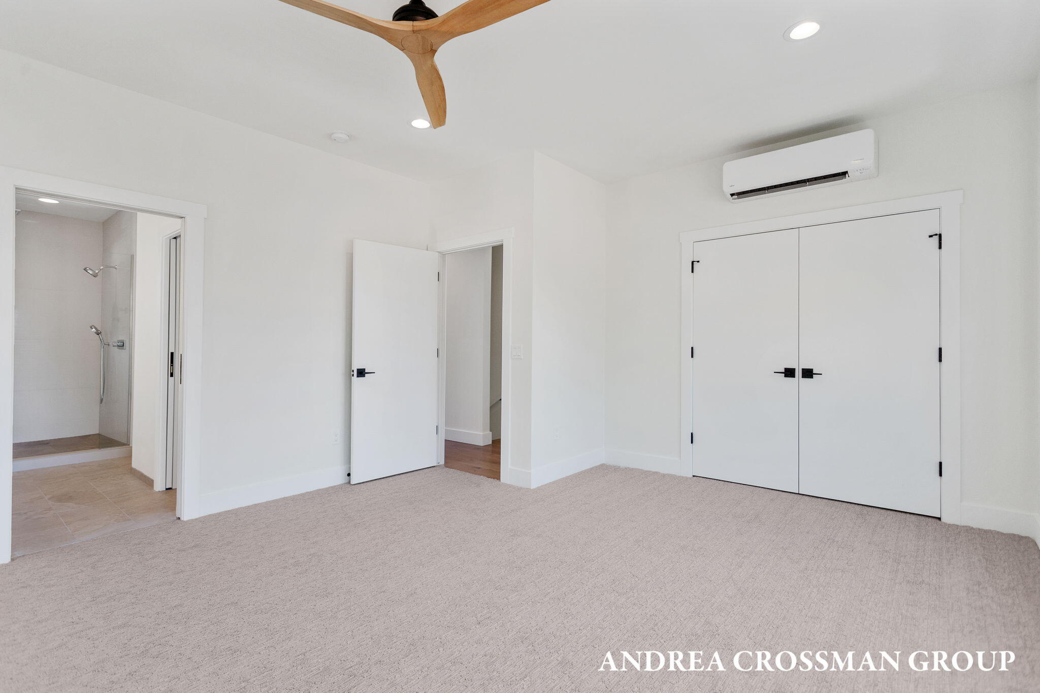 South Haven, Michigan, 49090, United States, 3 Bedrooms Bedrooms, ,3 BathroomsBathrooms,Residential,For Sale,1987692