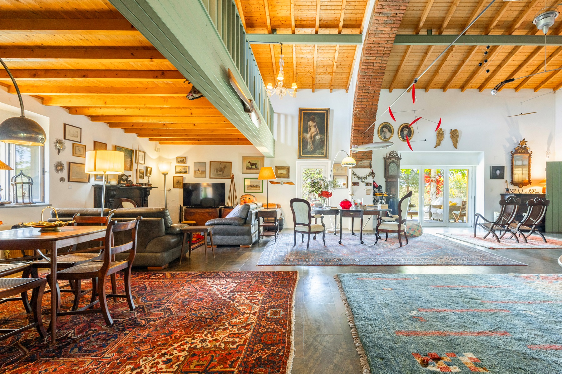  Country Estate, 8 bedrooms, for Sale - 物件實景