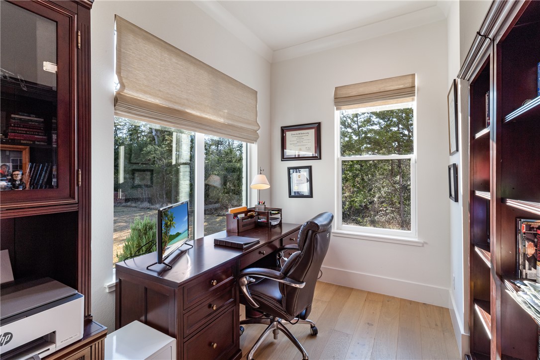 College Station, Texas, 77845, United States, 4 Bedrooms Bedrooms, ,5 BathroomsBathrooms,Residential,For Sale,1713774