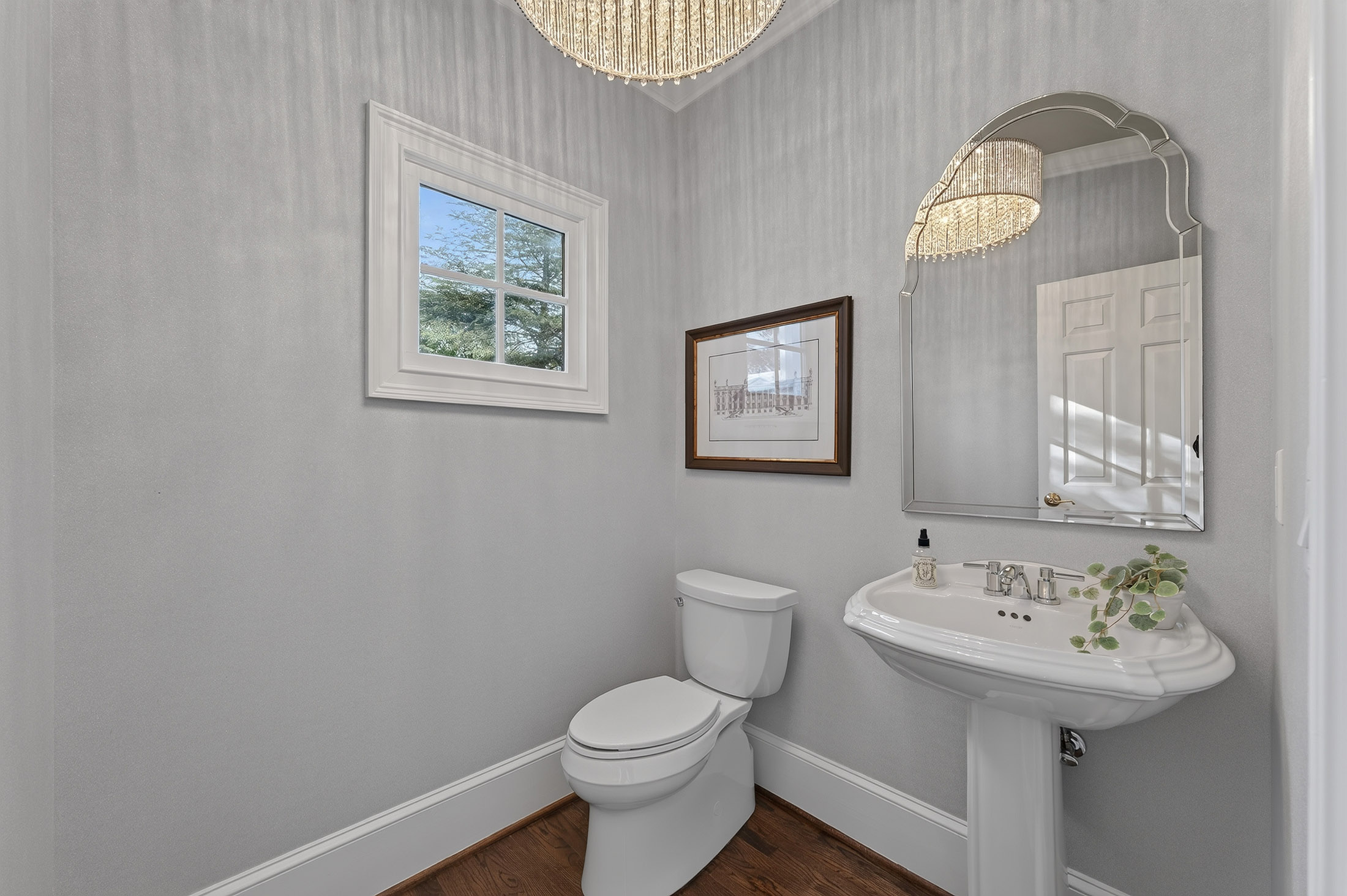  Custom-Built Home in The Grove at Highland Pointe - 物件實景