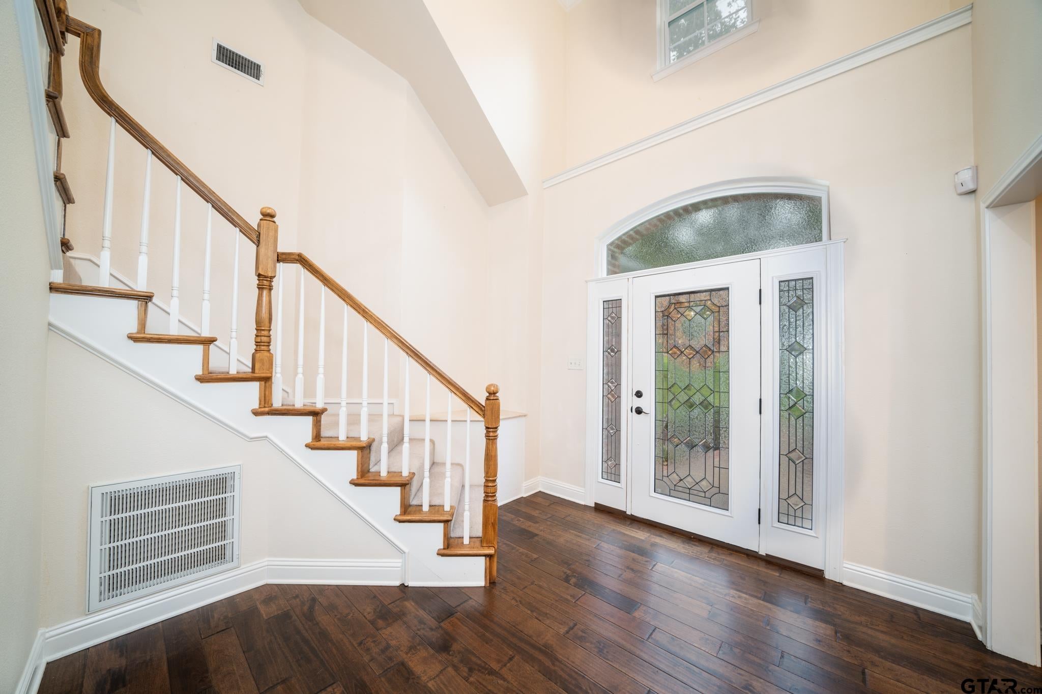 Pittsburg, Texas, 75686, United States, 4 Bedrooms Bedrooms, ,3 BathroomsBathrooms,Residential,For Sale,1839930