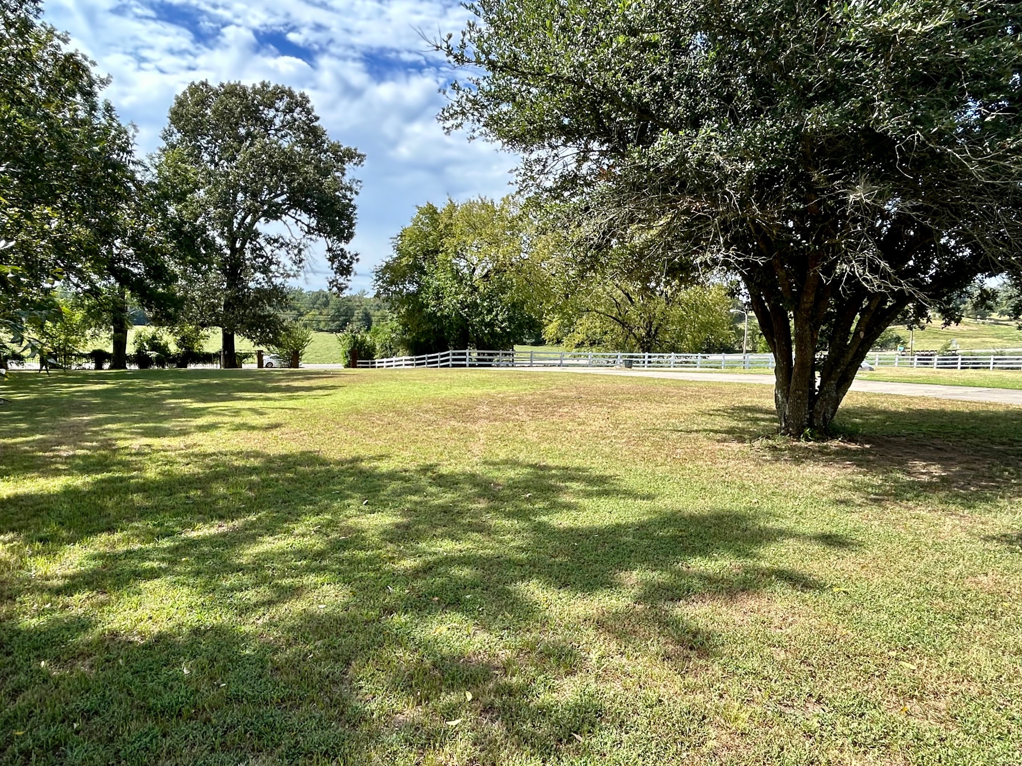 Clarksville, Arkansas, 72830, United States, 5 Bedrooms Bedrooms, ,4 BathroomsBathrooms,Residential,For Sale,1942523