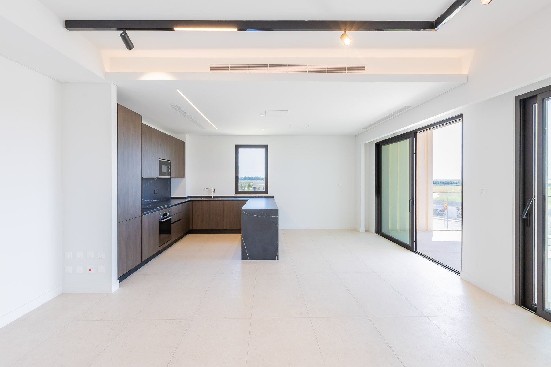  Contemporary 3 Bedroom Apartment with Golf Views in Limassol Greens - 物件實景