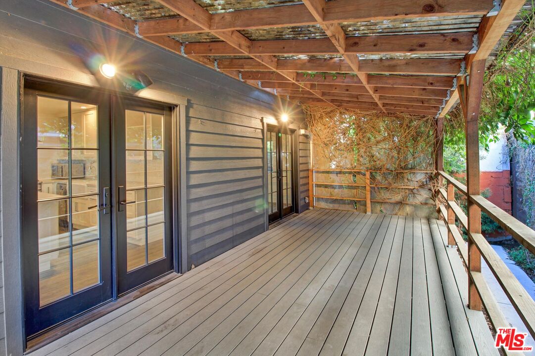 Venice, California, 90291, United States, 7 Bedrooms Bedrooms, ,Residential,For Sale,1700344