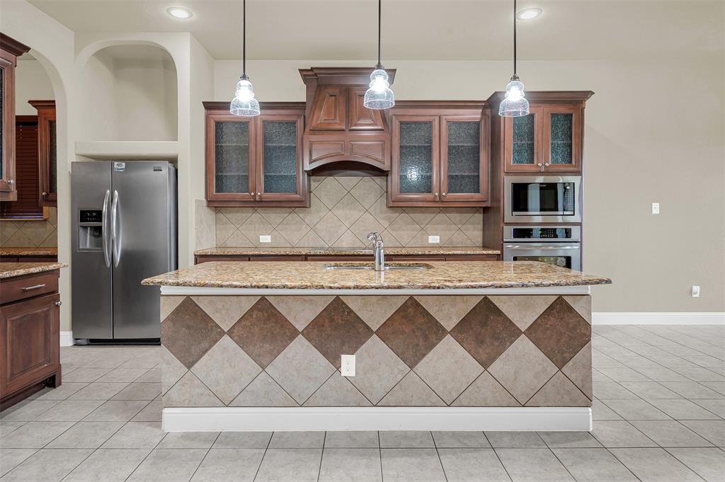 Grand Prairie, Texas, 75054, United States, 4 Bedrooms Bedrooms, ,4 BathroomsBathrooms,Residential,For Sale,1977101