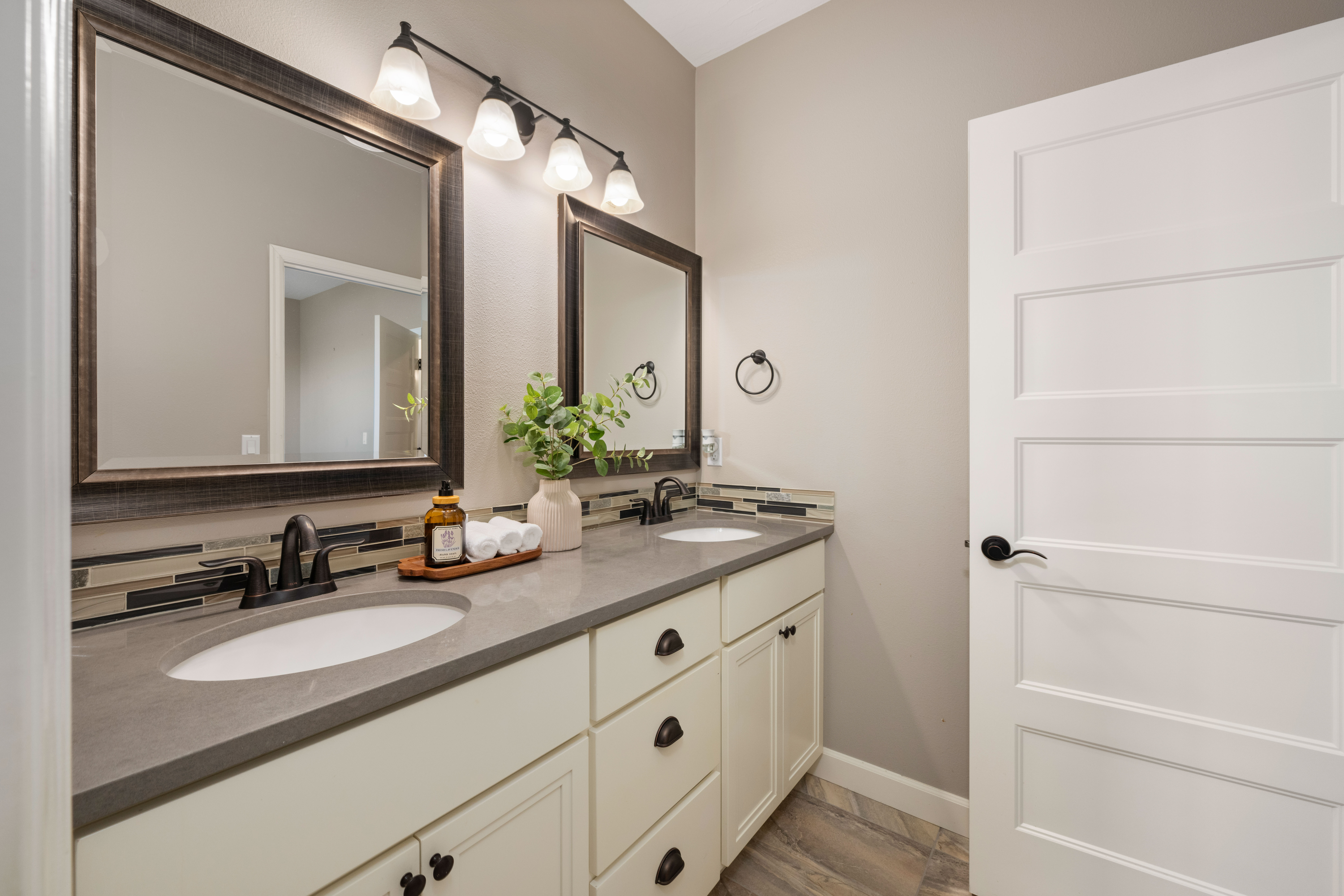  Home Sweet Home in Sagecrest - 物件實景