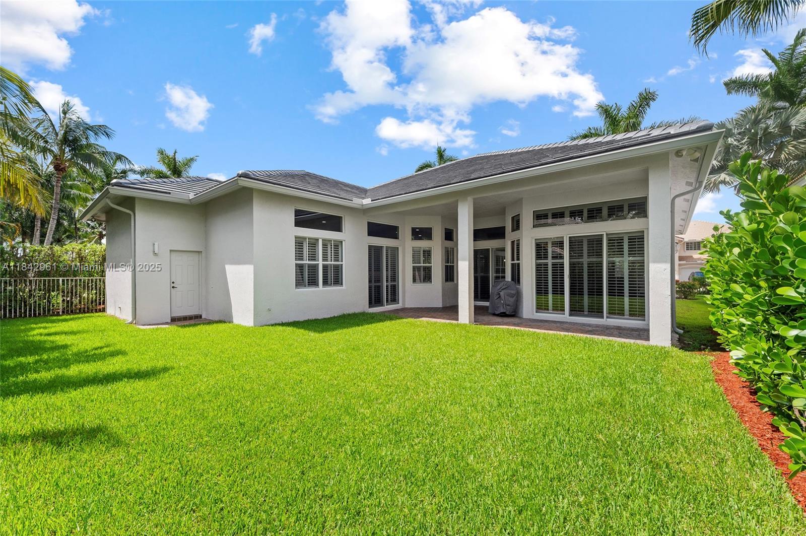 Weston, Florida, 33327, United States, 4 Bedrooms Bedrooms, ,4 BathroomsBathrooms,Residential,For Sale,1900918