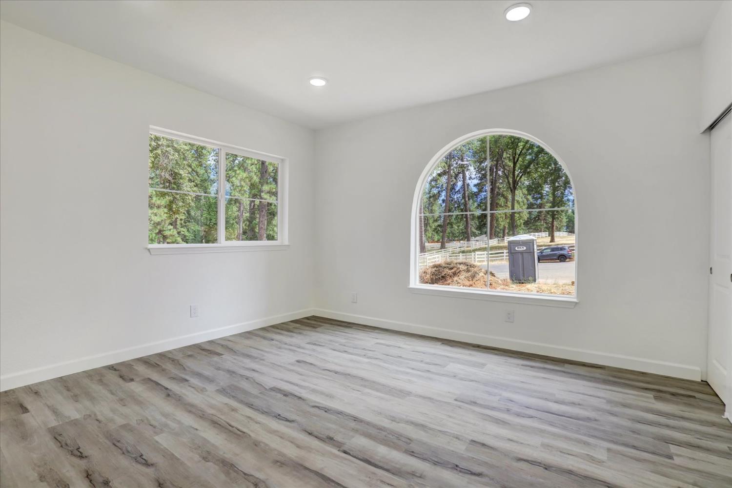 Grass Valley, California, 95949, United States, 4 Bedrooms Bedrooms, ,3 BathroomsBathrooms,Residential,For Sale,1905490