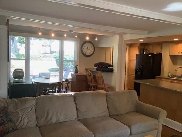 Woburn, Massachusetts, 01801, United States, 4 Bedrooms Bedrooms, ,2 BathroomsBathrooms,Residential,For Sale,1921739